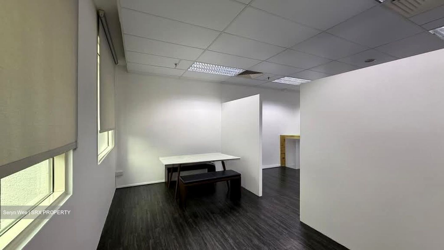 Burlington Square (D7), Office #575778151